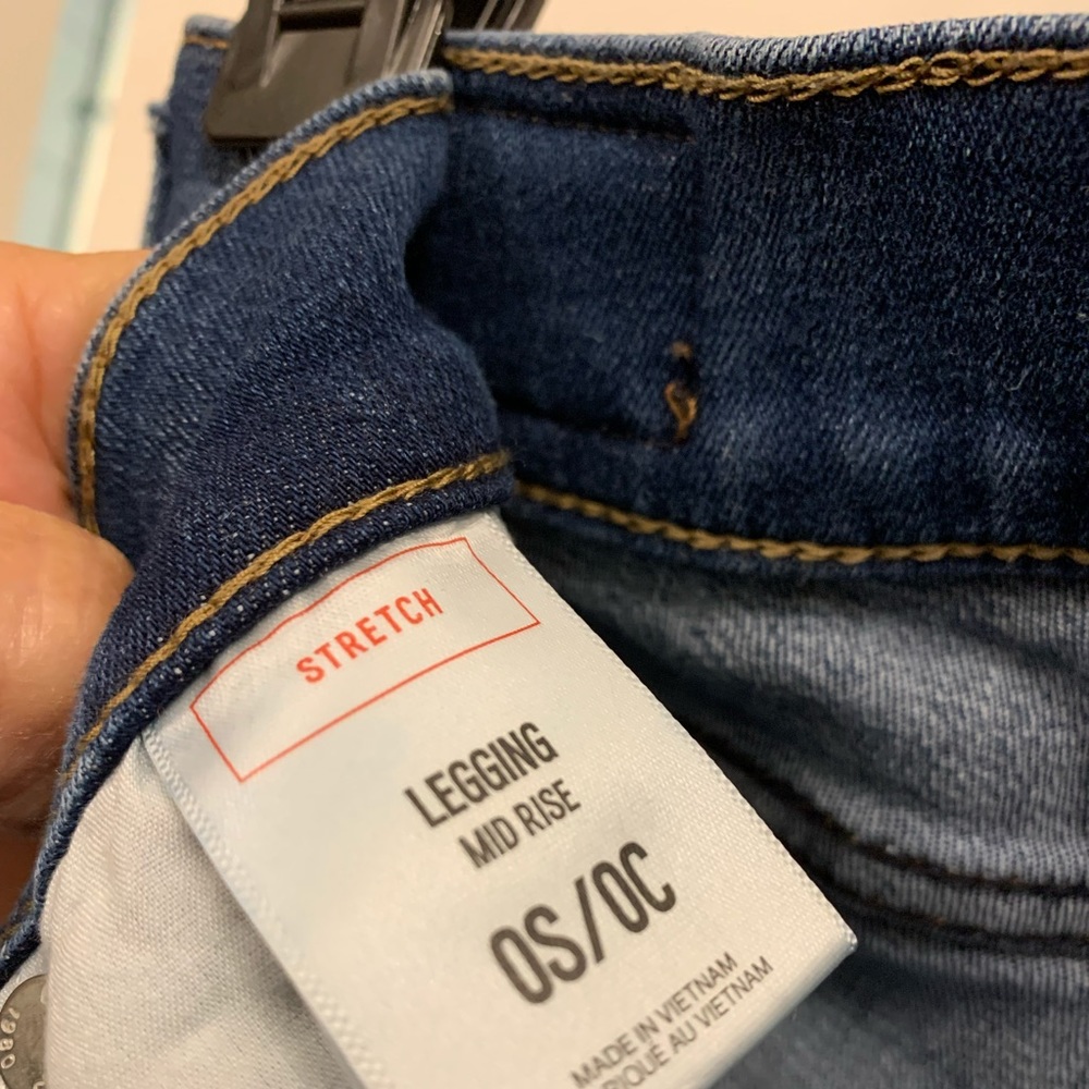 Express Mid Rise Supersoft Ripped Skinny Jeans - Picture 6 of 6